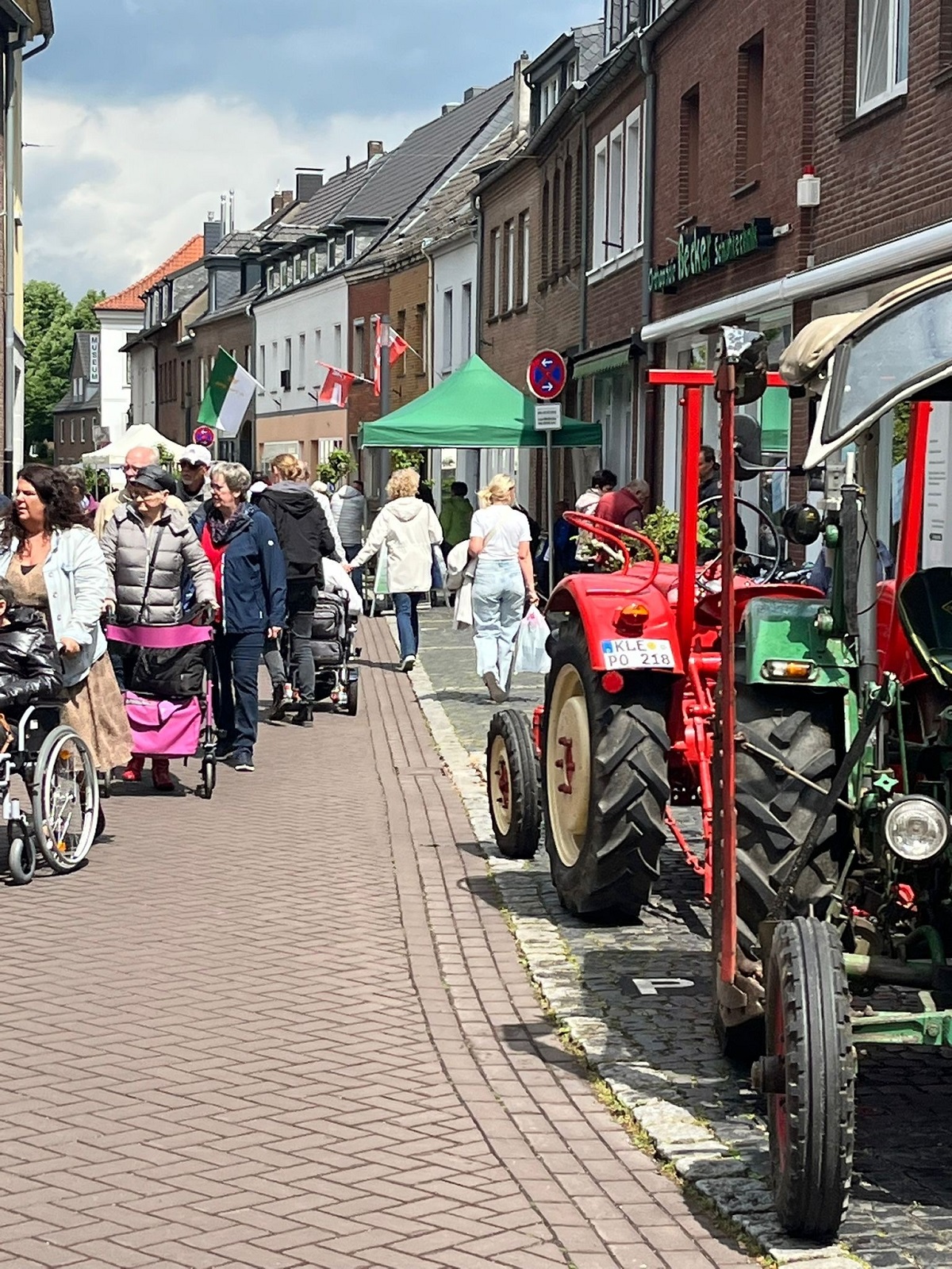 Stadtfest Rees - Oldtimer Traktoren